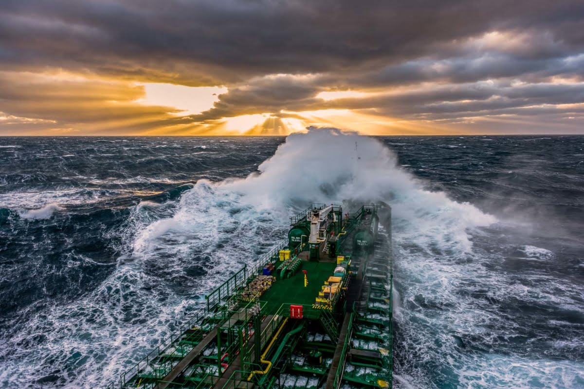 stormy-weather-in-the-north-sea-pcpictures